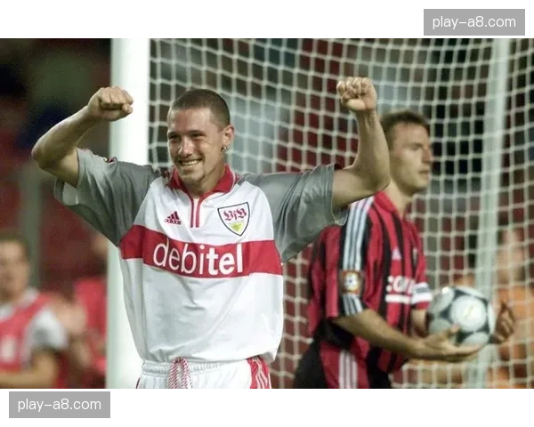 斯图加特3-1逆转法兰克福,巩固积分榜第三位置 斯图加特3-1逆转法兰克福,巩固积分榜第三位置