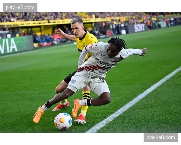 德甲赛后统计：勒沃库森边翼卫弗林蓬完成全场最多的12次成功传中